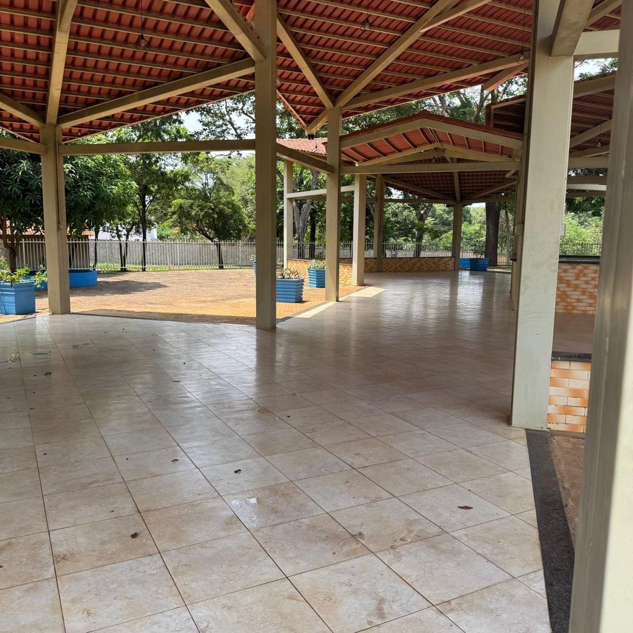 Bar da piscina do Clube Liberty